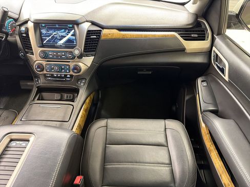 Used 2017 GMC Yukon Denali w/ Open Road Package RWD image 29