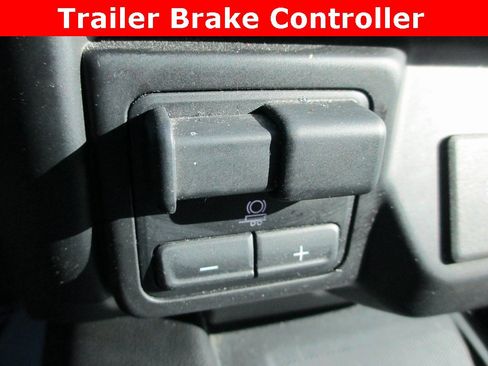 Certified 2022 GMC Sierra 2500 AT4 w/ AT4 Preferred Package image 17