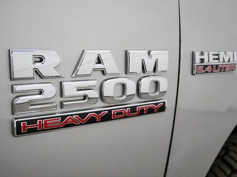 Used 2016 RAM 2500 Tradesman w/ Chrome Appearance Group image 10