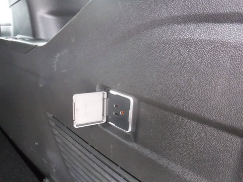 Used 2023 Chevrolet Tahoe LS image 7