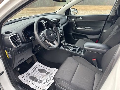 Used 2020 Kia Sportage LX image 8