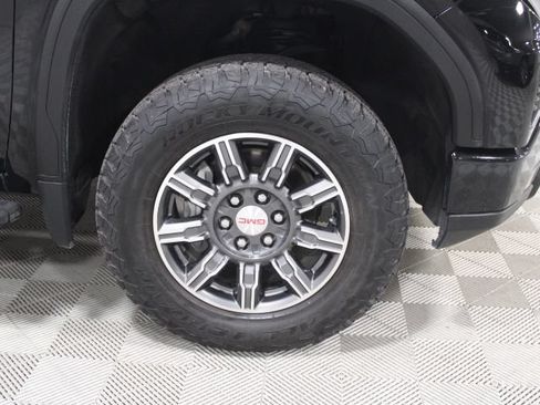Used 2024 GMC Sierra 1500 AT4 w/ Technology Package AWD/4WD image 45