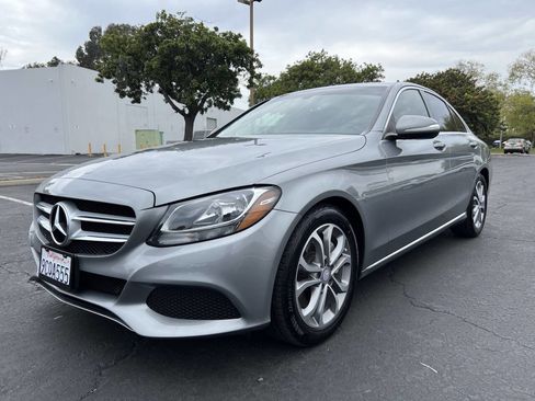 Used 2015 Mercedes-Benz C 300 Sedan image 4