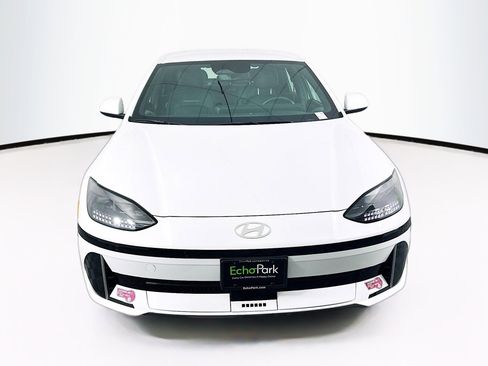 Used 2024 Hyundai Ioniq 6 SEL RWD image 2