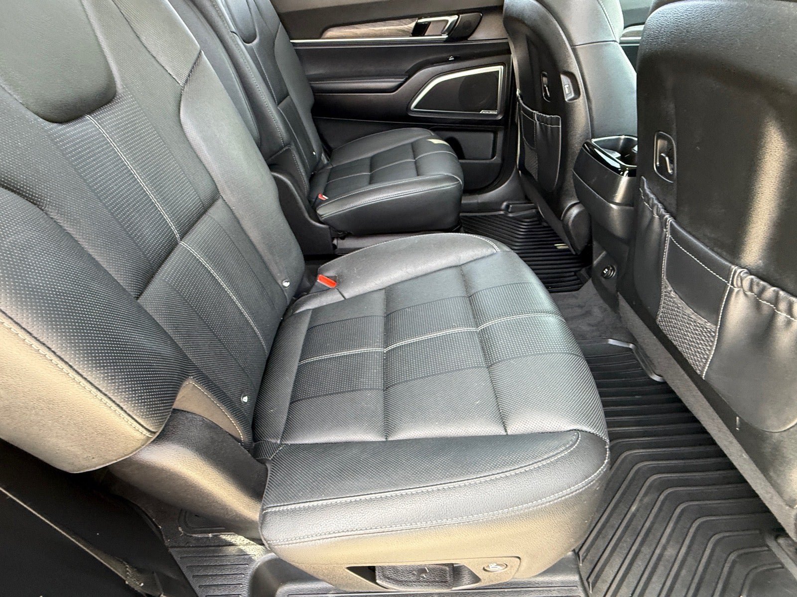 Used 2021 Kia Telluride SX w/ Nightfall Edition Package AWD/4WD image 11