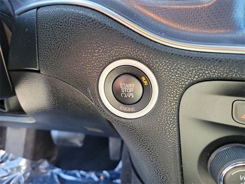 Used 2014 Dodge Charger SXT Plus image 21