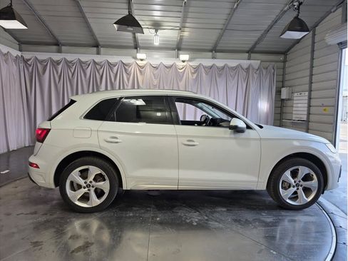 Used 2021 Audi Q5 Premium Plus w/ Premium Plus Package image 9