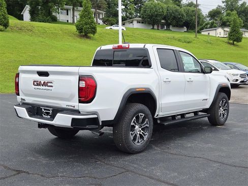 New 2025 GMC Canyon AT4 image 3