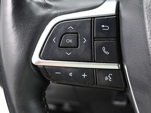 Used 2021 Toyota Highlander Platinum AWD/4WD image 18