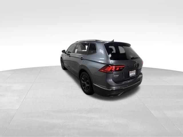 Used 2023 Volkswagen Tiguan SE FWD image 10