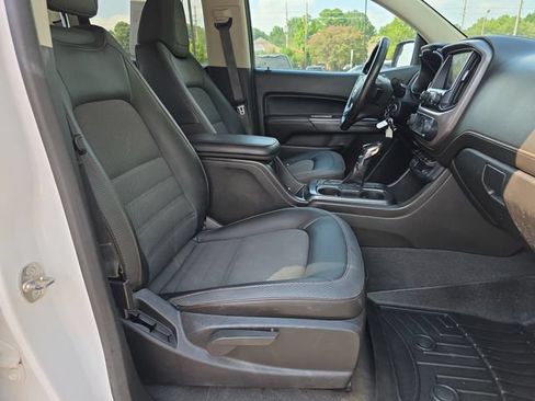 Used 2022 GMC Canyon AT4 w/ Trailering Package AWD/4WD image 15