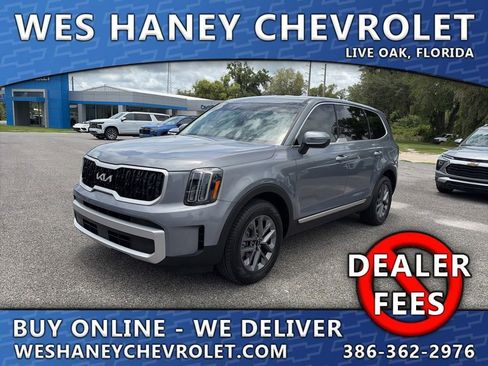 Used 2025 Kia Telluride LX FWD image 1