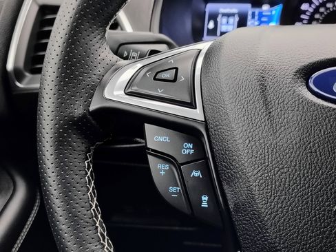 Used 2024 Ford Edge ST image 39