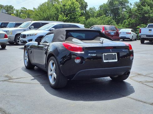 Used 2009 Pontiac Solstice Convertible w/ Preferred Package RWD image 3