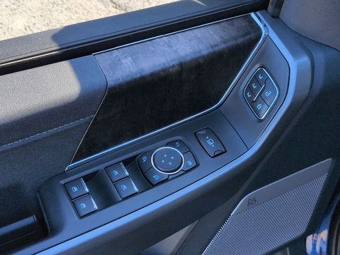 Used 2026 Ford F250 Lariat w/ Black Appearance Package image 15