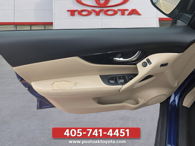 Used 2019 Nissan Rogue SL AWD/4WD image 12