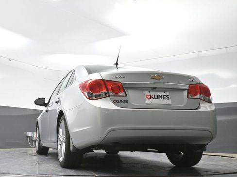 Used 2013 Chevrolet Cruze LTZ FWD image 56