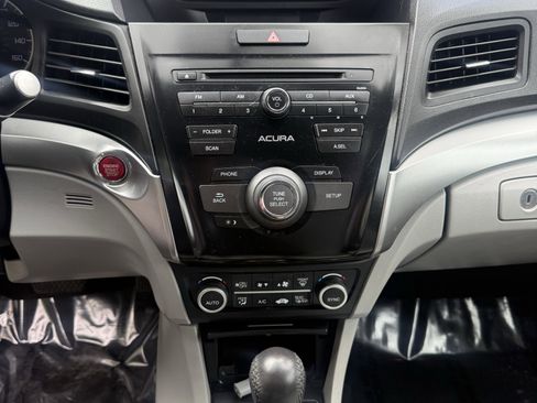 Used 2017 Acura ILX FWD image 15