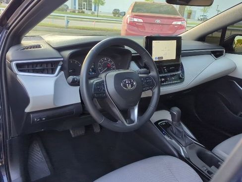 Used 2024 Toyota Corolla SE image 4