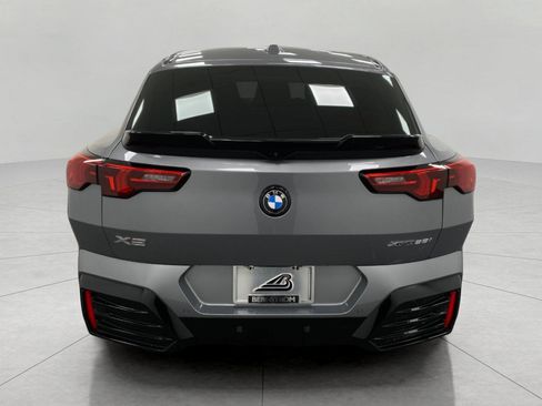 New 2026 BMW X2 xDrive28i AWD/4WD image 4