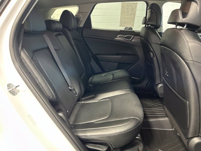 Used 2024 Kia Sportage EX AWD/4WD image 17