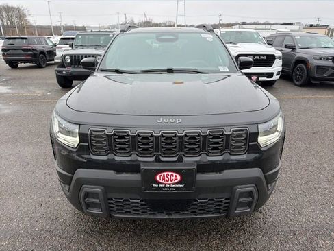 New 2026 Jeep Cherokee Laredo image 8