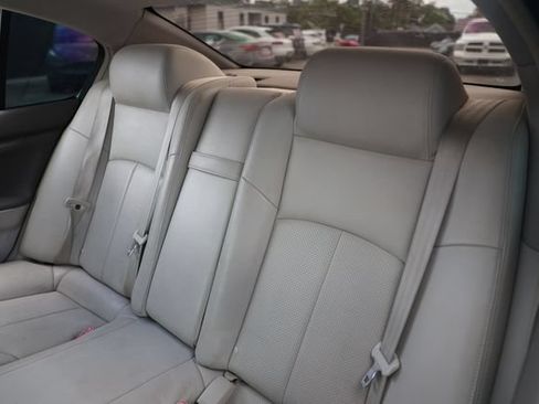 Used 2012 INFINITI G25 Journey RWD image 11