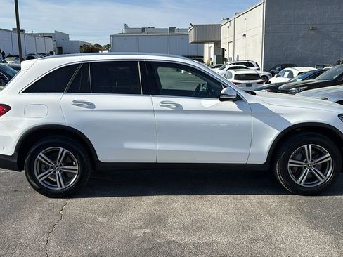 Certified 2022 Mercedes-Benz GLC 300 4MATIC image 3