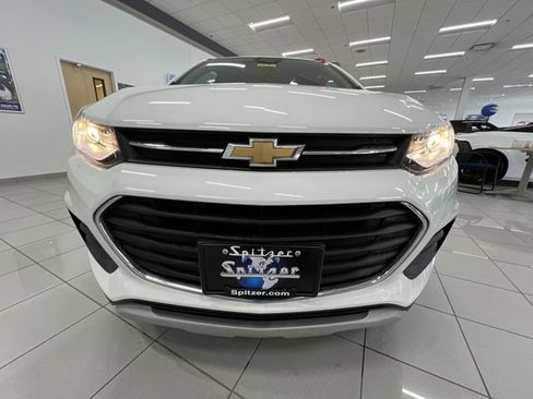 Used 2019 Chevrolet Trax LT w/ LT Convenience Package image 31