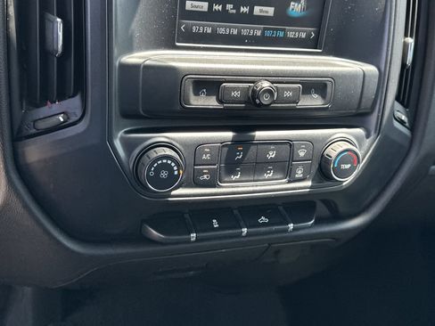 Used 2018 Chevrolet Silverado 1500 Custom w/ Custom Value Package RWD image 23