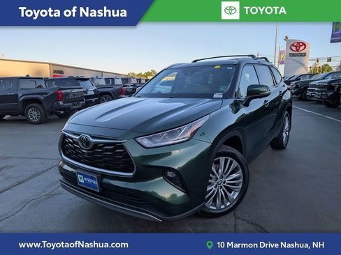 Used 2023 Toyota Highlander Platinum AWD/4WD image 1