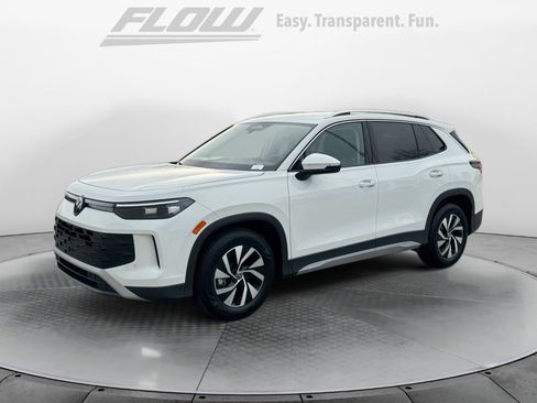 New 2026 Volkswagen Tiguan S FWD image 3