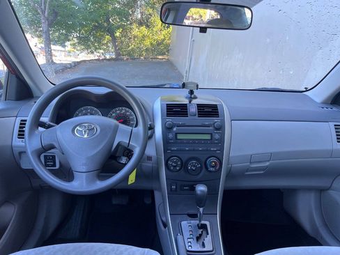 Used 2009 Toyota Corolla LE FWD image 7