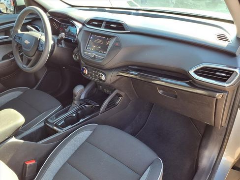 Used 2023 Chevrolet TrailBlazer LT image 28