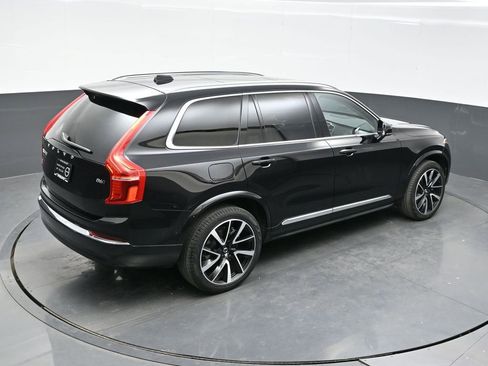 Used 2023 Volvo XC90 B6 Plus AWD/4WD image 35