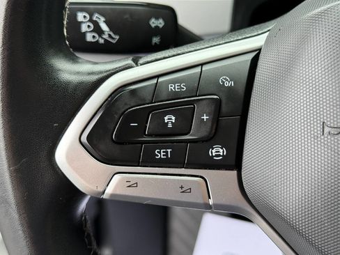 Used 2021 Volkswagen Atlas SE image 18