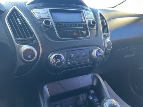 Used 2010 Hyundai Tucson GLS image 32