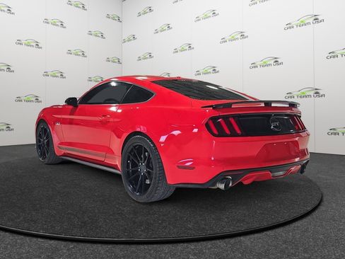 Used 2016 Ford Mustang GT Premium image 3