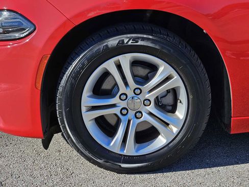 Used 2022 Dodge Charger SXT image 9