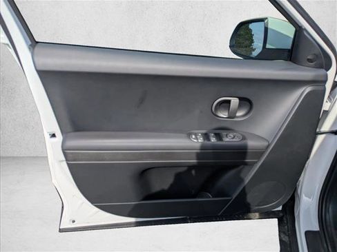 New 2026 Hyundai Ioniq 5 SEL image 22