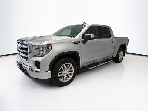 Used 2020 GMC Sierra 1500 SLE w/ SLE Value Package image 3