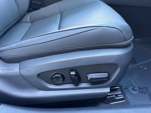 Used 2024 Lexus ES 300h w/ Premium Package FWD image 23