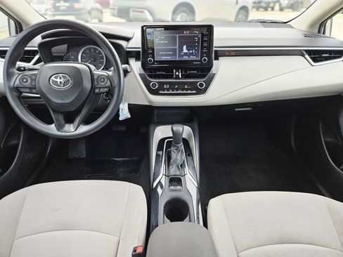 Used 2021 Toyota Corolla LE image 15