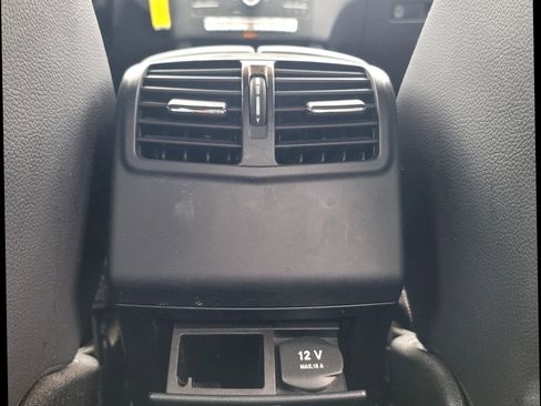 Used 2016 Mercedes-Benz E 350 4MATIC Sedan image 31