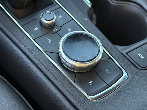 Used 2023 Cadillac XT4 Sport image 23