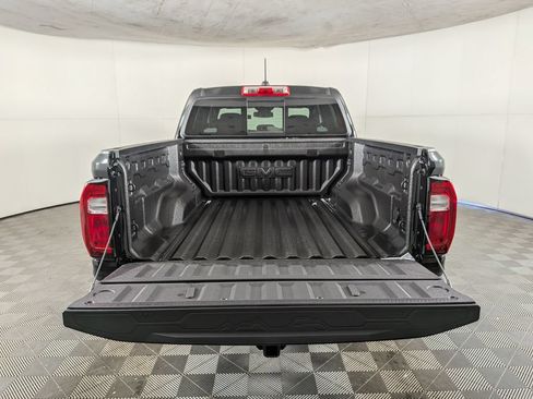 New 2026 GMC Canyon Elevation w/ Convenience Package AWD/4WD image 9