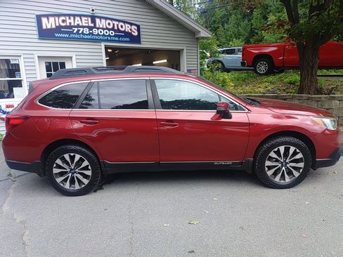 Used 2017 Subaru Outback 3.6R Limited AWD/4WD image 6