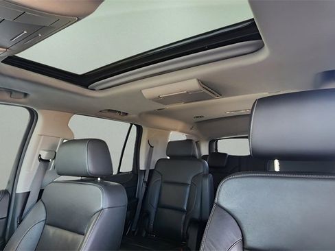 Used 2020 GMC Yukon SLT w/ Premium Edition image 15