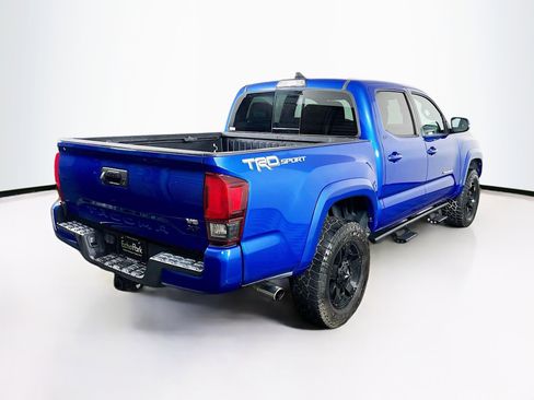 Used 2018 Toyota Tacoma TRD Sport image 9