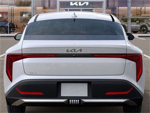 Certified 2025 Kia K4 EX FWD image 13